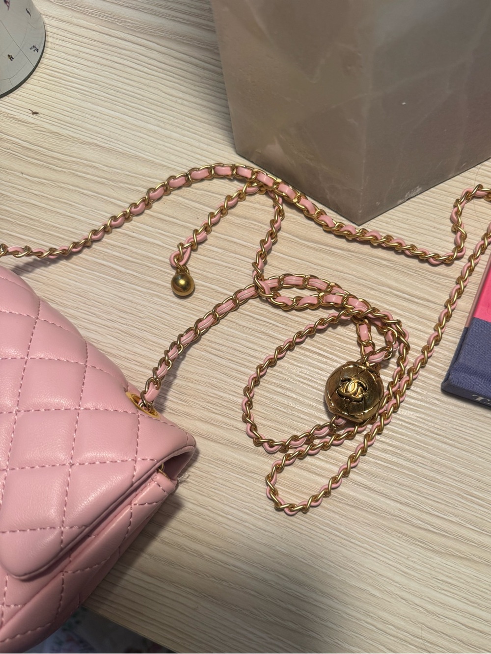 CHANEL Pink Quilted Mini Crossbody with Gold Chain - Picture 5 of 6